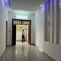 Bán nhà khu tái định cư Vĩnh Hiệp và Vĩnh Trung. DT 120m2 ngang 6m. Hướng chính Nam. Giá bán 3 tỷ 600 triệu.
