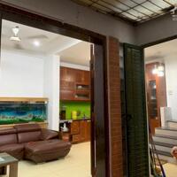 Cho thuê nhà nguyên căn ngõ 360 Xã Đàn, 50m2, 4 tầng, 4 ngủ, 13.5 Triệu KD online, ở gđ