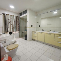 Bán Gấp Biệt Thự Sân Vườn Ngay Trần Xuân Soạn Q7 Giáp Q4 Giá Đầu Tư