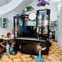 Trung Tâm Tây Hồ - Nhà 3 Tầng - 50M2 - Mt: 4.6M - Ô Tô Vào Tận Nhà. 9.5 Tỷ