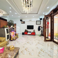 Bán Biệt Thự Mini Ngay Vòng Xoay Phú Lâm, Quận 6, Ngang 7,5M, 4 Tầng, Nội Thất Hiện Đại, Chỉ 12 Tỷ.