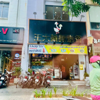 Bán Nhà Phố Thương Mại Phú Mỹ Hưng-Mặt Tiềnđường Nguyễn Văn Linh- Quận 7. Dt: 6 X20/ 5 Tầng. Giá: 34 Tỷ