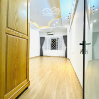 Bán Nhà Hiếm Thái Hà 43M2 5 Tầng 9.6 Tỷ Oto Vào Nhà