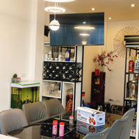 Chính Chủ Bán Nhà Đẹp Siêu Hiếm Ông Ích Khiêm, Khu Vực Vip Nhất Ba Đình, 30M2 X 5 Tầng, 11.5 Tỷ.