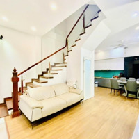 Nóng Hổi! Bán Nhà Tt Mễ Trì - 41M2 - 5T - 6 Phòng Ngủ- Full Nội Thất - Ô Tô Đỗ Cổng - Chỉ Hơn 8 Tỷ