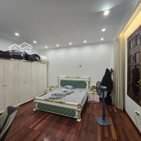 Hoàng Văn Thái - Bán Nhà Ngõ Phân Lô Quân Đội 7 Chỗ Vào Nhà Thẳng Tắp 20M Ra Mặt Phố 75M2 22 Tỷ