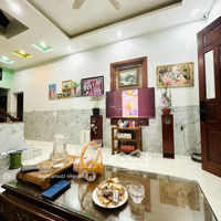 Nhà Võ Thị Sáu- Ô Tô Chạy Vòng Quanh- 48M- Nhỉnh 6 Tỷ- Sân Riêng Siêu Rộng- Kinh Doanh Tốt