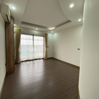 Cho Thuê Văn Phòng Đẹp Xuất Sắc Tại Âu Cơ, Quảng An, Tây Hồ, Hà Nội, 30 Triệu, 300M2