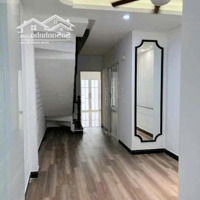 Nhà Mtkd Đường Nguyễn Trọng Tuyển Q.phú Nhuận 4 X 18,5 M 40 Triệu/Tháng (Tl)