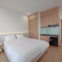 Cho Thuê Phòng 25M2, Đầy Đủ Nội Thất Nằm Trong Toà Nhà Dịch Vụ Nghĩa Đô, Hoàng Quốc Việt