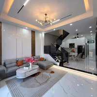 Tôi Cần Bán Nhà Tầm Vu-P26-Bình Thạnh.diện Tích90M2 Giá Bán 2Tỷ820 Gần Cầu Bình Triệu, Đang Cho Thuê 19 Triệu/Th
