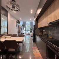 Bán Nhà Phân Lô Hàng Không - 7 Tầng Thang Máy - Gara - Oto Tránh - Kinh Doanh - View Hồ.