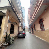 Bán Đất Tặng Cấp 4-Cầu Am Vạn Phúcdiện Tích40 M-Ngõ Thông,Kinh Doanh- Cho Thuê Ô Tô Đỗ Cách 10 M- 8 Tỷ