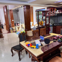 Bán Biệt Thự Đầy Đủ Nội Thất Khu Nam Việt Á Gần Biển, Gần Sông
