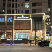Cho Thuê Văn Phòng Hong Kong Tower 243A Đê La Thành,Diện Tíchlinh Hoạt Từ 100 - 1000M², Giá Chỉ 120K/M²