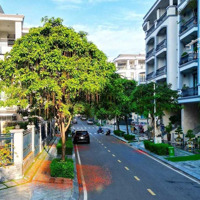 Bán Nhà Phố Đang Cho Thuê 720 Triệu/Năm, Sổ Hồng Đường 37, Vạn Phúc City
