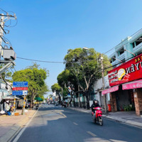 Bán Nhà Mặt Tiền Dân Chủ. Đang Cho Thuê Kinh Doanh 20 Triệu/ 1 Tháng.