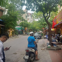 Bán Nhà Mặt Phố Cốm Vòng - Cầu Giấy, Kinh Doanh, Sổ Vuông, Diện Tích Lớn, Mặt Tiền Rộng, 2 Thoáng