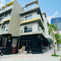 Bán Lô Chuyển Nhượng - 8,4Tỷ Vào Ngay Căn Shophouse 4 Tầng Bcons Uni Valley Bình Dương