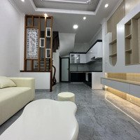 Bán Nhà Tân Kai, Hoàng Mai,Diện Tích34M X 5Tầng, Giá Bán 6,3Tỷ, Nhà Mới Kính Koong, Full Nội Thất, Gần Phố
