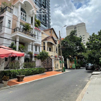 Bán Biệt Thự Đẹp 2 Mặt Tiền Võ Trường Toản, An Phú, Q.2 Ngay Vincom Dt: 10 X 15M Cn:150M²