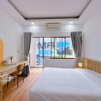 Phòng Tách Bếp Mới Khai Truơng, Ban Công Siêu Rộng Ngay Trung Tâm Quận 1