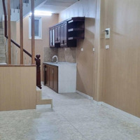 Bán Nhà Cầu Giấy Đẹp Hơp Giá Tiền Diện Tích: 35M Mt3,5M 5T Ngõ Đẹp Rông Dãi Chỉ Nhỉnh 7 Tỷ
