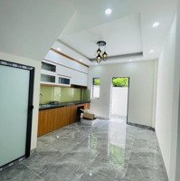 Tầm Tài Chính Hơn 3 Tỉ Thì Khách Hàng Nên Xem Căn Nhà Xây Độc Lập Này, Giá Rẻ Mà Thiết Kế Hiện Đại