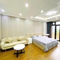 GẦN 50M, NHÀ 5 TẦNG LẠC LONG QUÂN CẦN BÁN , THOÁNG TRƯỚC SAU, GẦN BÃI ĐỖ XE, 9.2 TỶ
