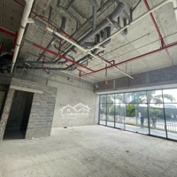 Bán Gấp Shophouse 115M2 View Bể Bơi Vinhomes D''capitale Sổ Đỏ Giao Dịch Ngay. Giá Đầu Tư Nhỉnh 13Tỷ