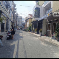 Bán Nhà Đường Xe Hơi Phạm Hùng Gần Cầu Chánh Hưng. P 5. Q 8. Liên Hệ: 0906 398 598 Phú Hưng