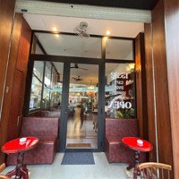 Nhàmặt Tiềnvip, Đinh Công Tráng, Q1,Diện Tích4(5)X20M, 4Tầng, 7 Phòng Ngủthang Máy, Hiện Cho Thuê 90 Triệu, Giá Bán 26,5 Tỷ.