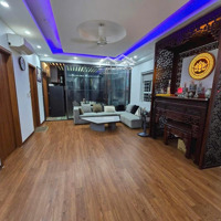 Bán Căn Hộ Góc 80M, View Hồ, 2 Ngủ, 2 Vệ Sinh, Khu 11 Toà. Nhà Đẹp, Đã Làm Cửa Lùa