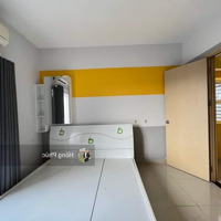 Hot! Chính Chủ Cần Bán Gấp Căn Oriental Plaza - Tân Phú,Diện Tích78M2, 2Pn- 2 Vệ Sinh Full Nt, Giá 1.98 Tỏi