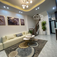 Nhà Đẹp Trung Tâm Hai Bà Trưng 30M2, 4 Tầng, Ngõ Rộng Nông Về Ở Luôn.