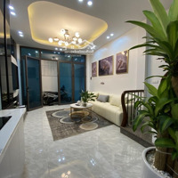 Nhà Đẹp Trung Tâm Hai Bà Trưng 30M2, 4 Tầng, Ngõ Rộng Nông Về Ở Luôn.