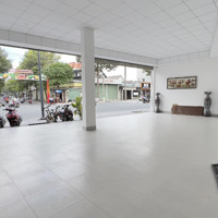 Chính Chủ Cho Thuê Mặt Bằng Tầng Trệt Nhà Mặt Tiền Rộng 80M2, Tiện Kinh Doanh, Có Chỗ Ở Lại