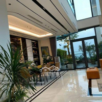 Nhà Mình Bán Penthouse View Hồ Tây, 226M2, Full Đồ Đẹp, 4 Phòng Ngủ Cc Tràng An Complex. Giá Bán 23.9 Tỷ