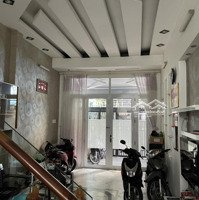 Bán Nhàhẽm Xe Hơi6M Ngay Trường Đh Kinh Tế Q10 . 1 Trệt 3 Lầu Đẹp Giá Bán 9 Tỷ .