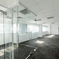 Tòa Nhà Góc 2Mt 24-28 Calmette, Bến Thành, Quận 1
