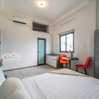 Cho Thuê Phòng Trọ 5.900 Ngay Nguyễn Gia Trí Di Chuyển Vài Phút Đến Hbu Uef Ngay Ngã Tư Hàng Xanh