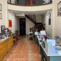 Cho Thuê Nhà Vũ Ngọc Phan Diện Tích: 80M/Sàn 5 Tầng = 400M Sử Dụng.hai Mặt Tiền Trước ,Sau K Doanh