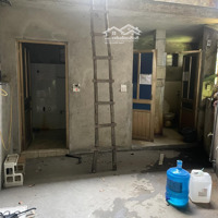 Cho Thuê Mặt Bằng 2000M2, Có Sẵn 700M2 Nhà Xưởng Cao Thoáng