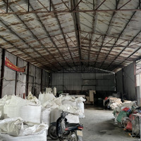 Cho Thuê Mặt Bằng 2000M2, Có Sẵn 700M2 Nhà Xưởng Cao Thoáng