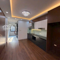 Bán Nr Tại Thạch , Long Biên 7 Tỷ, 40M2, Giá Hợp Lý,Mặt Tiền4M, Thang Máy, Ô Tô, Kinh Doanh