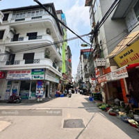 Siêu Hiếm Nhà Lô Góc, Nguyễn Phúc Lai, Ô Tô Tránh, Mặt Tiền Rộng Kinh Doanh Đỉnh, Gần Hồ Hoàng Cầu