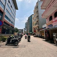 Siêu Hiếm Nhà Lô Góc, Nguyễn Phúc Lai, Ô Tô Tránh, Mặt Tiền Rộng Kinh Doanh Đỉnh, Gần Hồ Hoàng Cầu