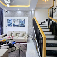 Nhà Đẹp Quận 7Diện Tích4X10 Dtsd 120M2 3 Phòng Ngủ1T 2L - Nội Thất Để Lại Toàn Bộ. 3 Tỷ 880 Công Chứng Ngay