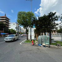 Bán Nhà Mtkd Đường Rạch Bùng Binh Q.3, Diện Tích: 3,7M X 14M Nh,Gpxd Cao Lầu,Hđt : 15 Triệu/Tháng. Giá Bán 14 Tỷ Tl