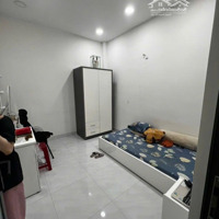 Nhà 1 Triệuệt, 3Lầu, 4Phòng Ngủ, 5 Vệ Sinh Phòng Thờ, Phòng Ngủ, Ban Công, Trước, Sau, Thoáng Mát Quanh Năm.